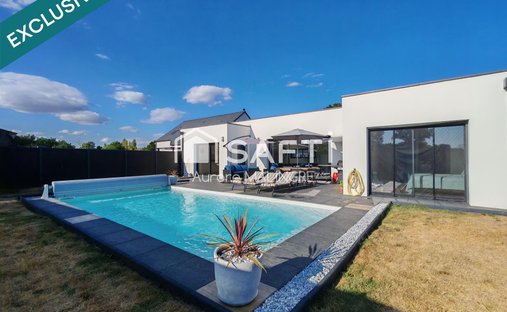 House in Grandchamp-des-Fontaines, Pays de la Loire, France 1