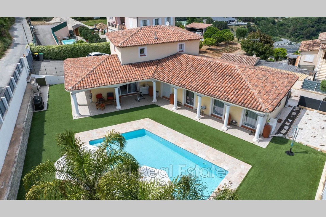 Villa in Nice, Provence-Alpes-Côte d'Azur, France 2 - 18701590