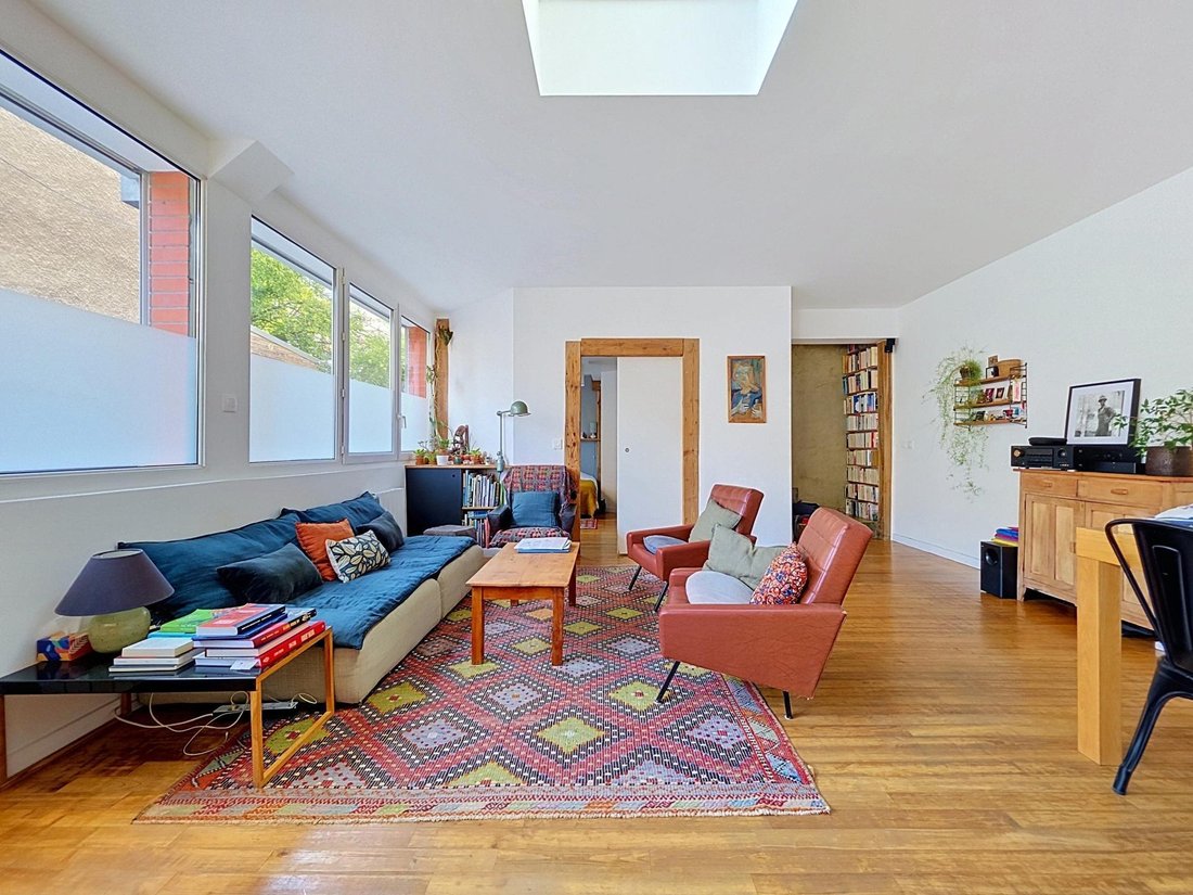 House in Les Lilas, Ile-de-France, France 2 - 18702466