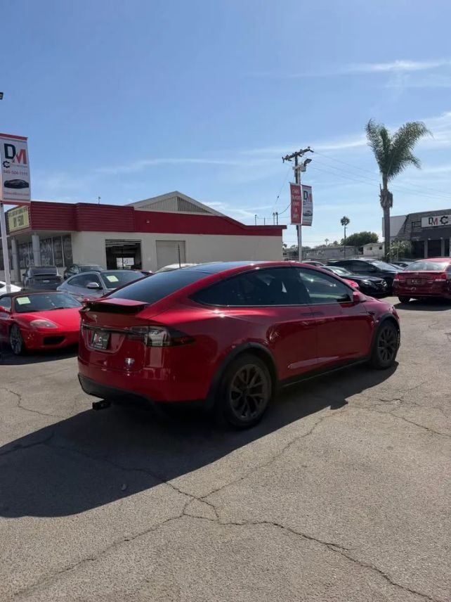 Suv in Costa Mesa, CA, United States 5 - 18702128