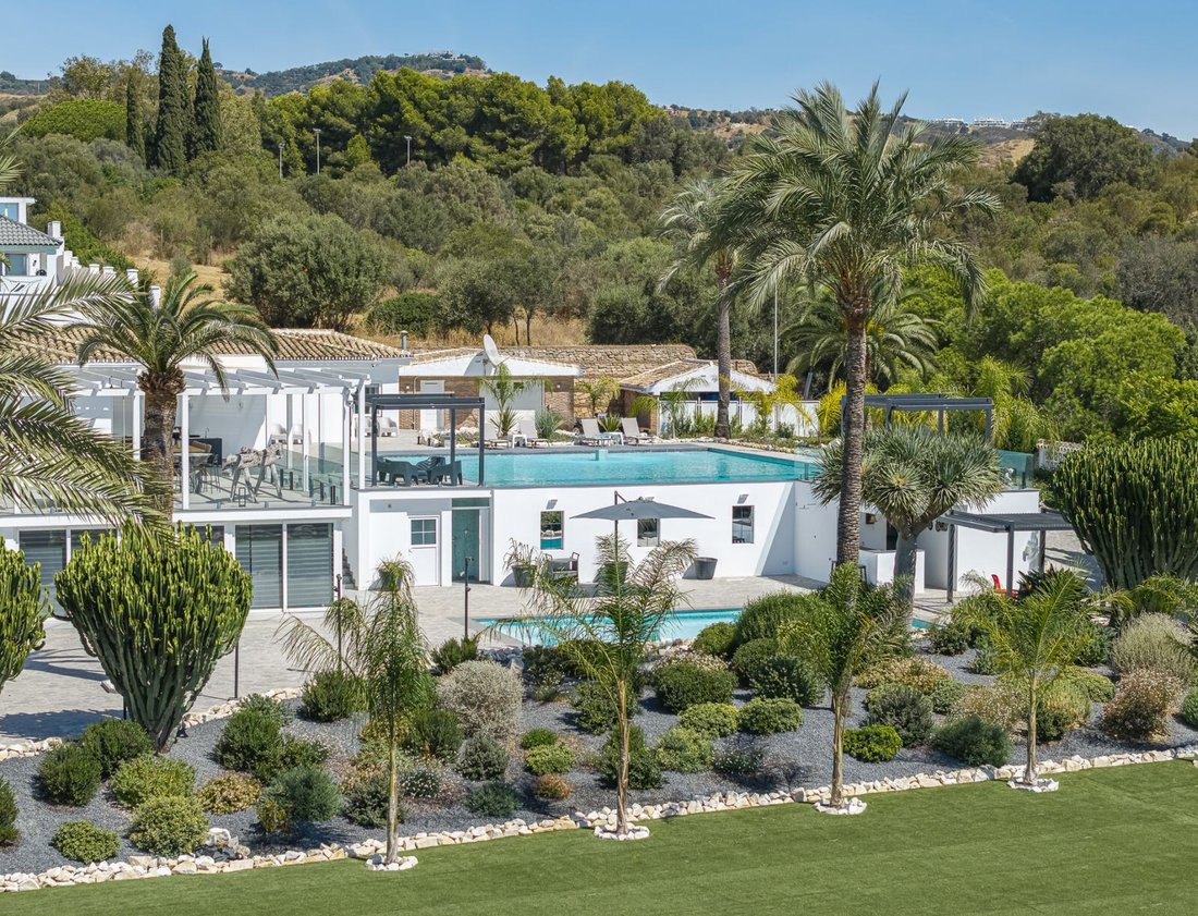 Villa in Elviria-Cabopino, Marbella, Spain 3 - 18702270