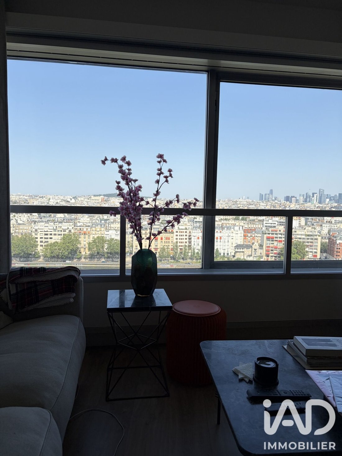 Apartment in Emeriau-Zola, Paris 15e Arrondissement, Paris 4 - 18702915