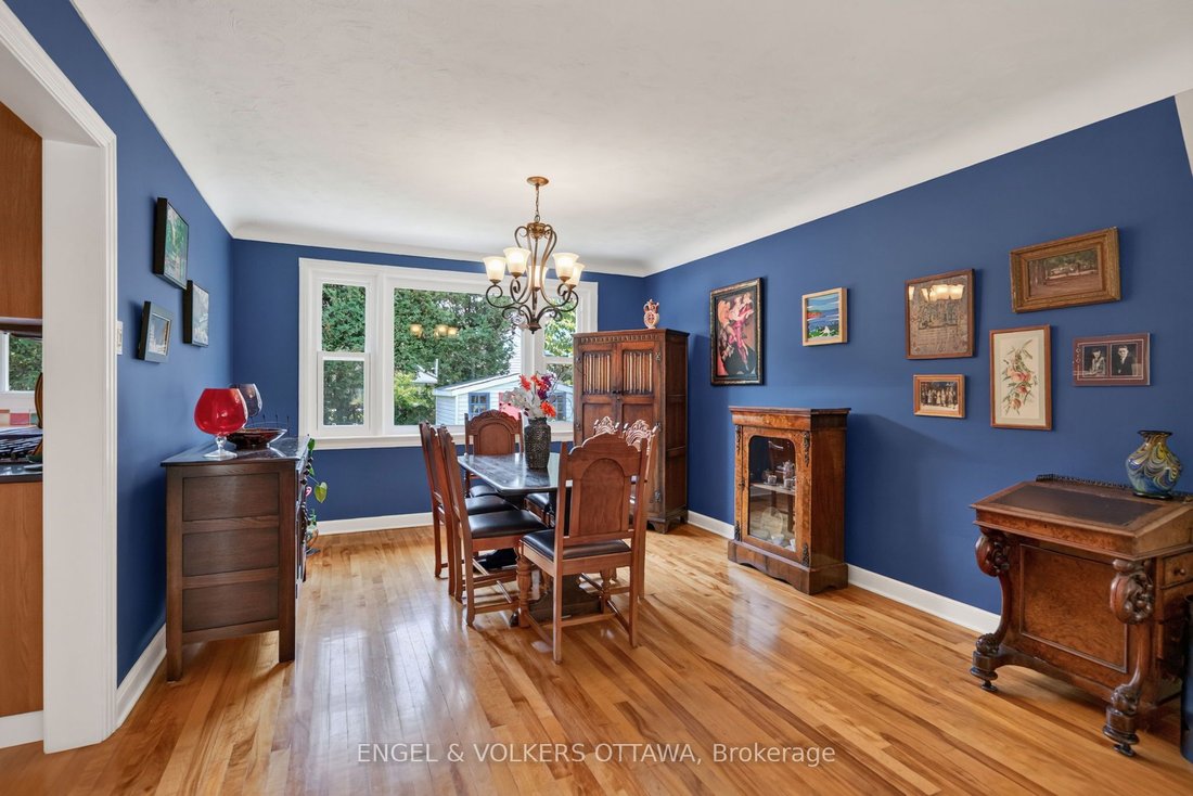 House in Ottawa, Ontario, Canada 5 - 18701729