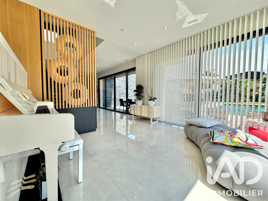 House in Zone Nord, Saint-Gilles, France 3 - 18686842