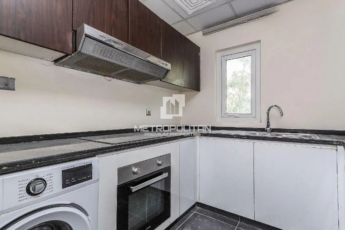 Townhouse in Damac Hills 2, Dubai, United Arab Emirates 3 - 18702202