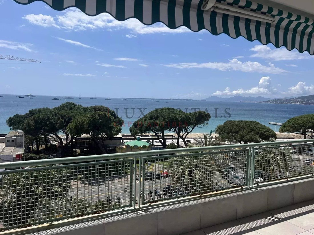 Apartamento en Fontmerle, Antibes, Francia 1 - 15928647