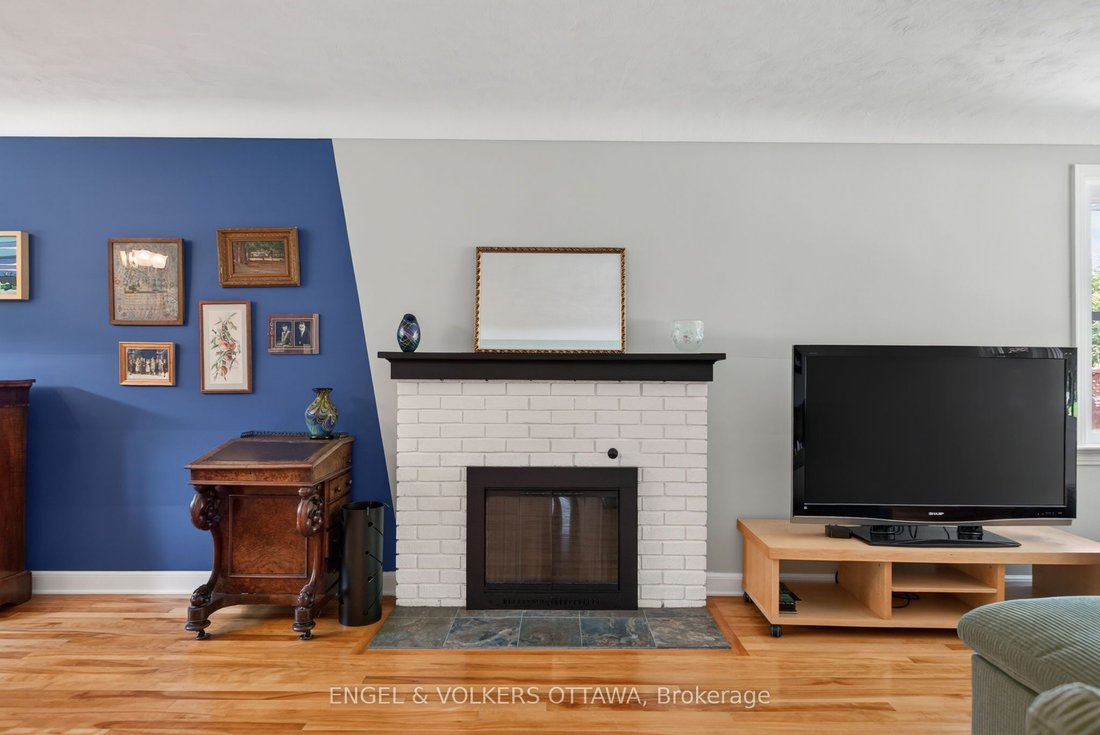 House in Ottawa, Ontario, Canada 3 - 18701729