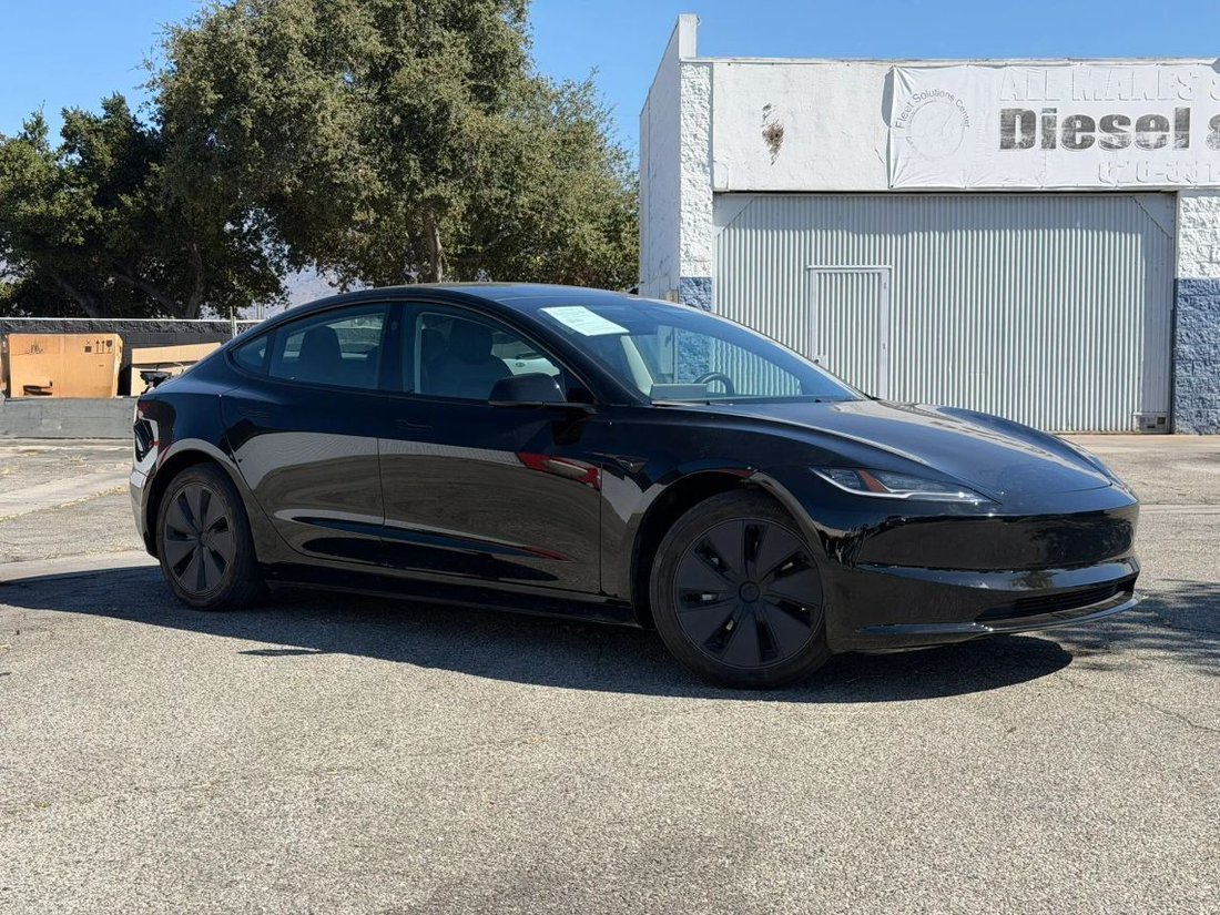 Sedan in Azusa, CA, United States 1 - 18702091