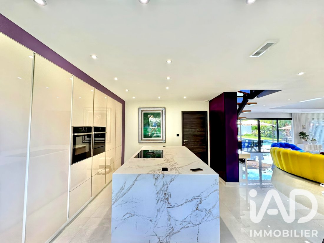 House in Zone Nord, Saint-Gilles, France 4 - 18686842