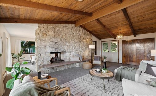 House in Fife, Washington, United States 1