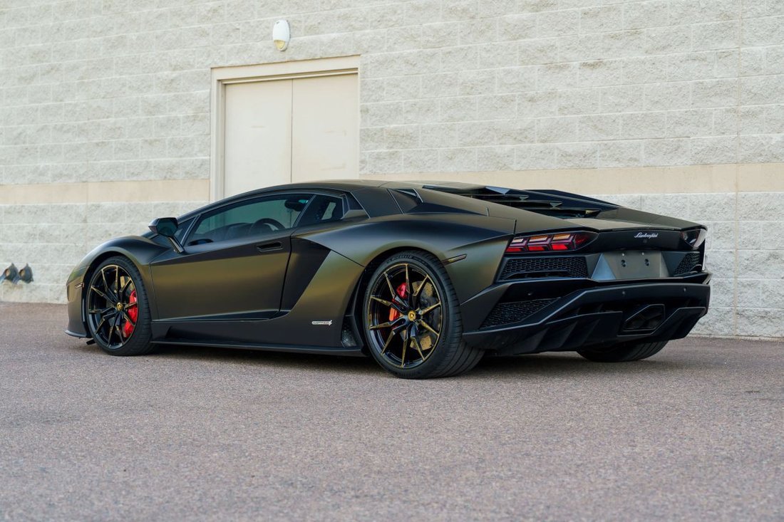 Coupe in Scottsdale, AZ, United States 3 - 18702053