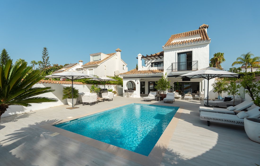 Villa in Nueva Andalucia, Marbella, Spain 1 - 18702277