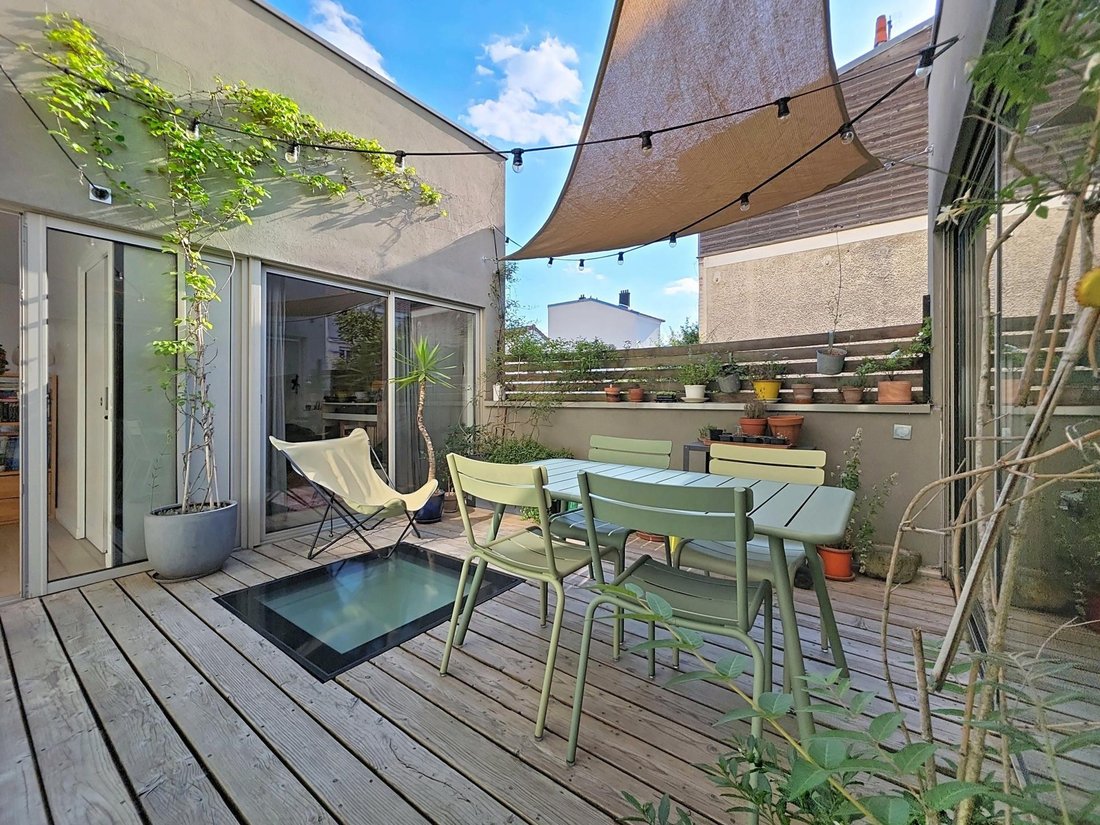 House in Les Lilas, Ile-de-France, France 1 - 18702466