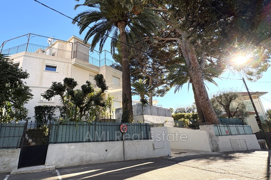 Villa en Niza, Provenza-Alpes-Costa Azul, Francia 1 - 18701597