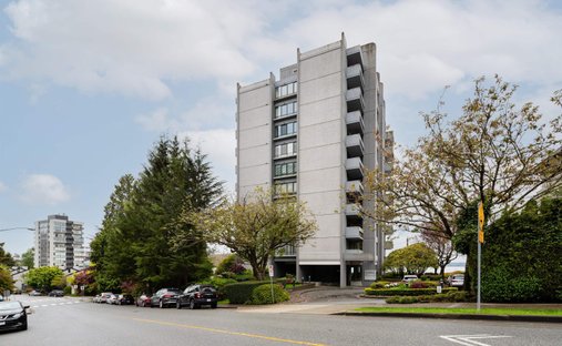 Condo in West Vancouver, British Columbia, Canada 1
