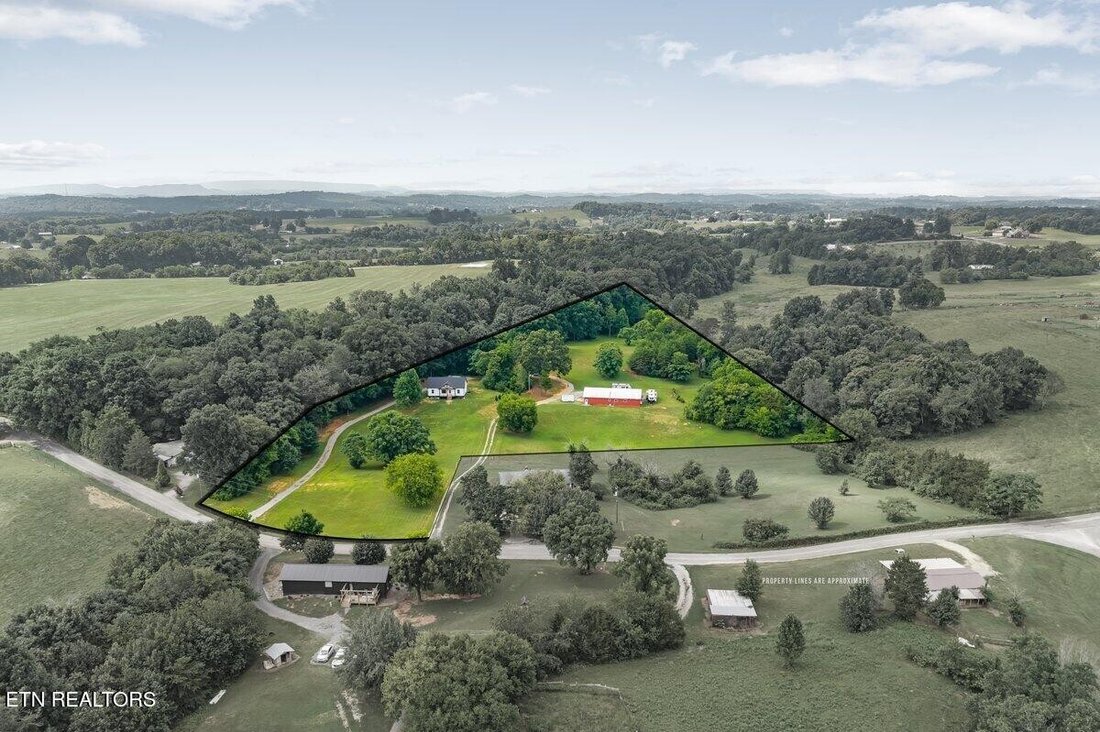 House in Madisonville, Tennessee, United States 5 - 18702172