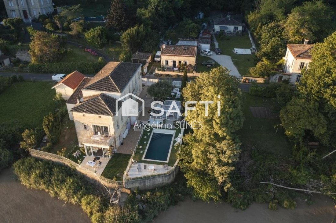 House in France 2 - 18702469