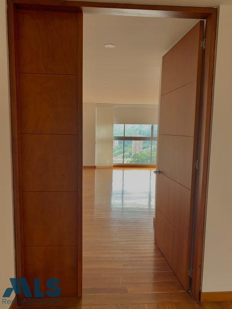 Apartment in Medellín, Antioquia, Colombia 4 - 18701819