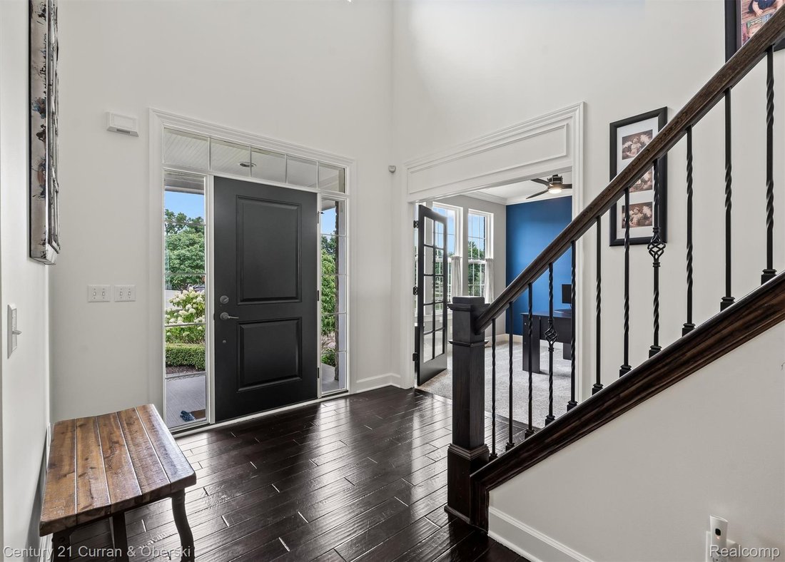 House in South Lyon, Michigan, United States 5 - 18701751