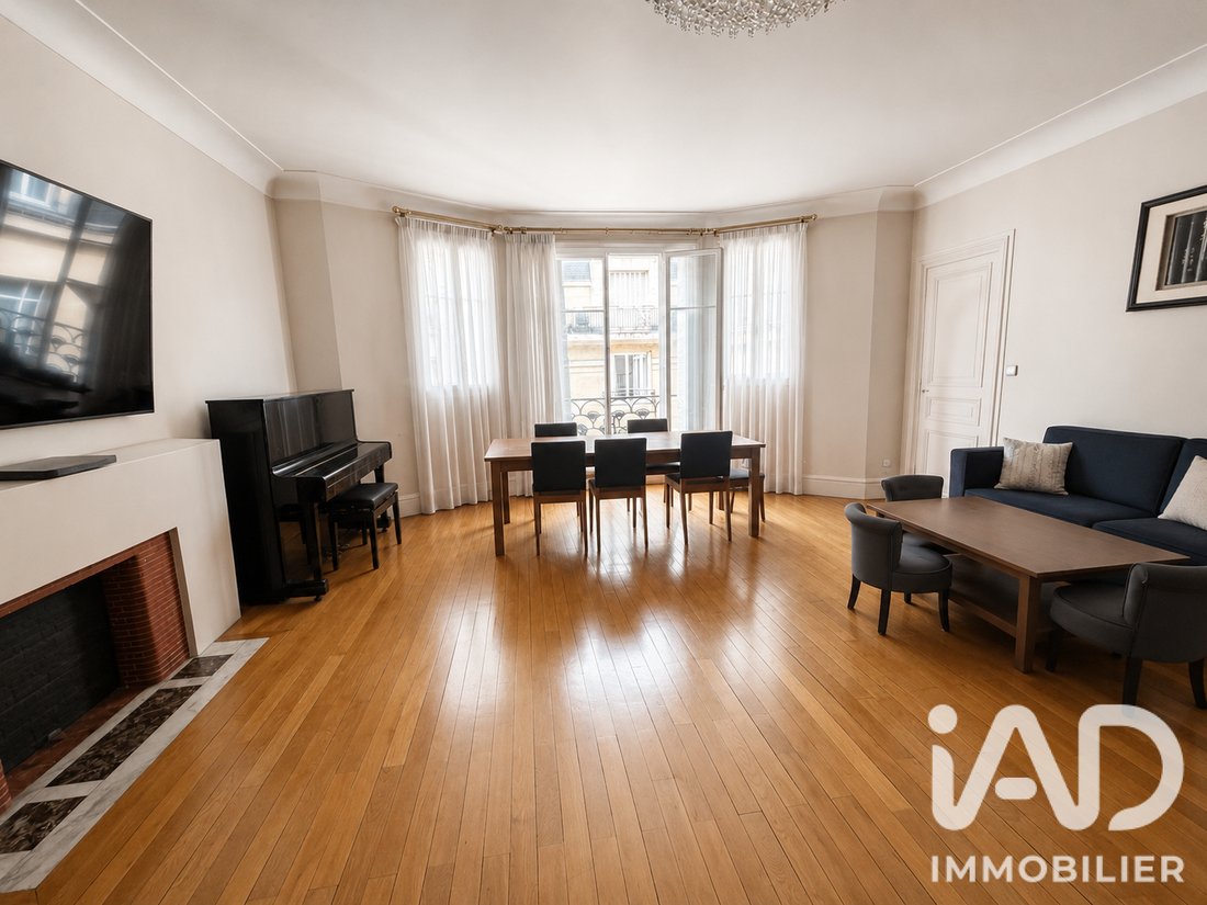 Apartment in Auteuil Nord, Paris 16e Arrondissement, Paris 2 - 18702768