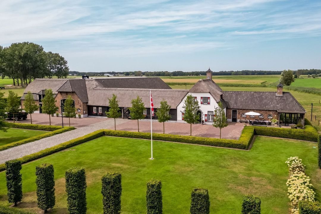 Estate in Helmond, North Brabant, Netherlands 1 - 18702037