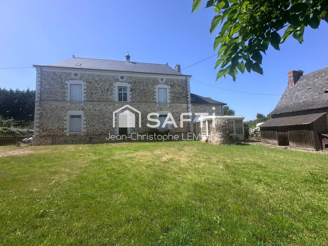 House in Le Lion-d'Angers, Pays de la Loire, France 1 - 18210735