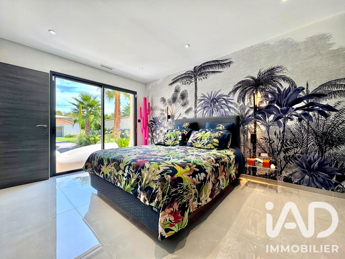 House in Zone Nord, Saint-Gilles, France 5 - 18686842