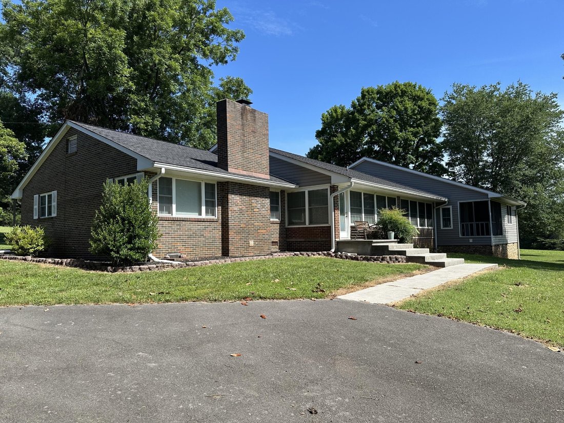 House in Englewood, Tennessee, United States 3 - 18702174