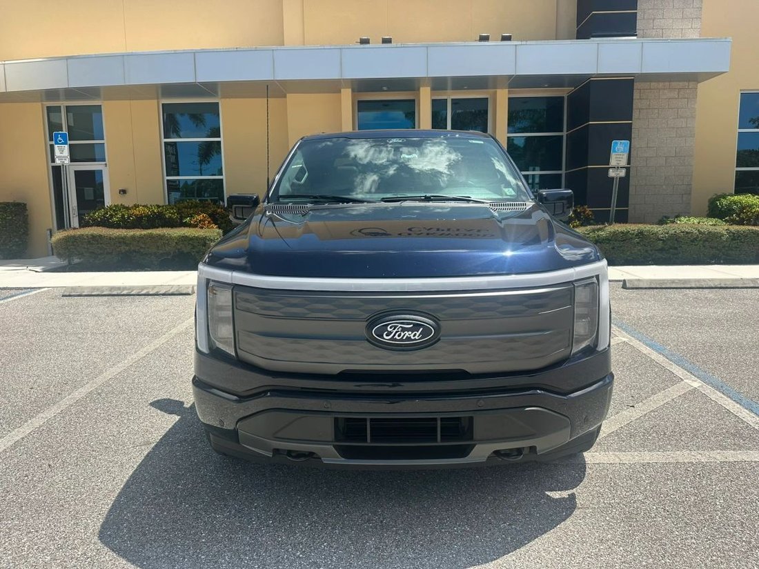 Pickup in Fort Myers, FL, United States 4 - 18702150