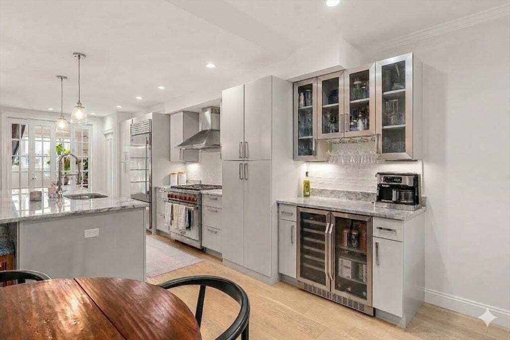 Condo in Boston, Massachusetts, United States 4 - 18701719