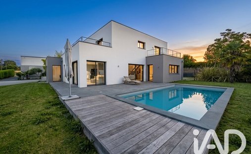 Casa en Est, Fondettes, Francia 1