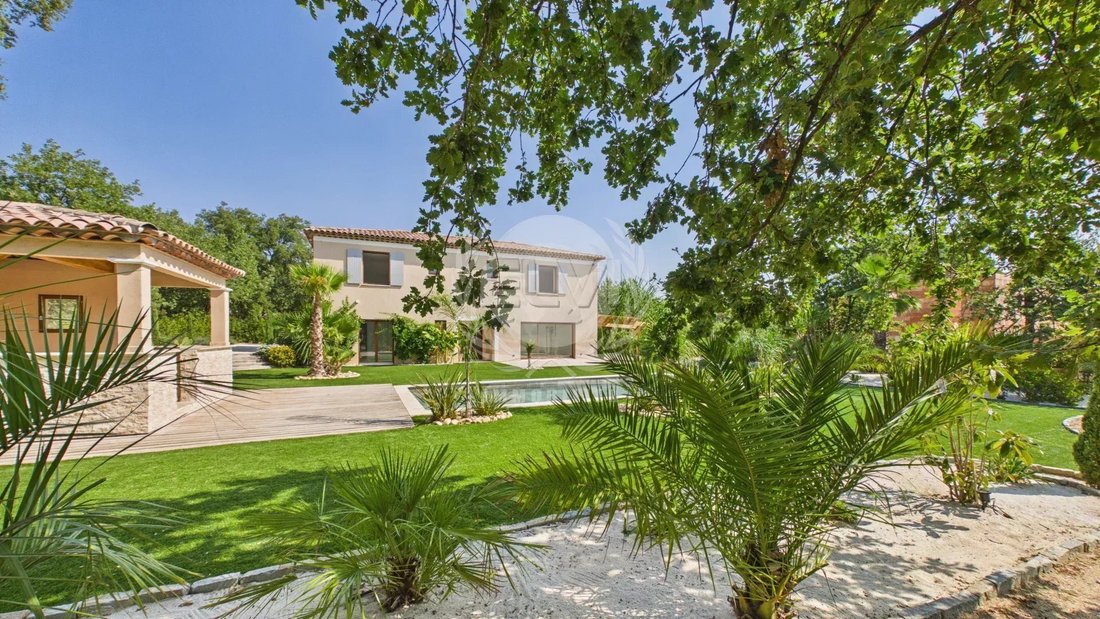 Villa in Le Plan-de-la-Tour, Provence-Alpes-Côte d'Azur, France 3 - 18701767