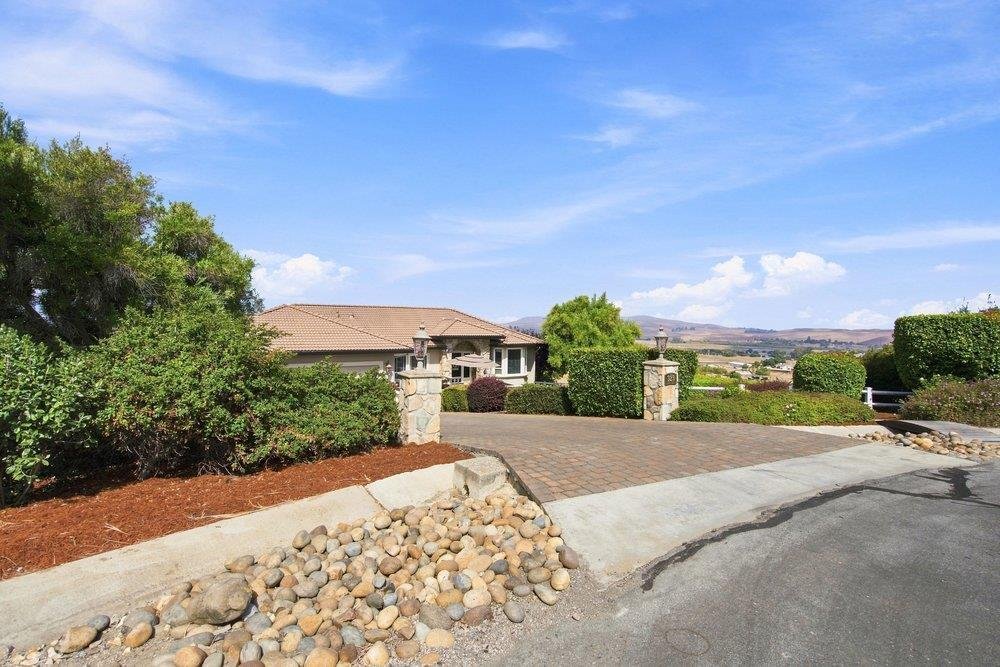 House in Hollister, California, United States 5 - 18701965