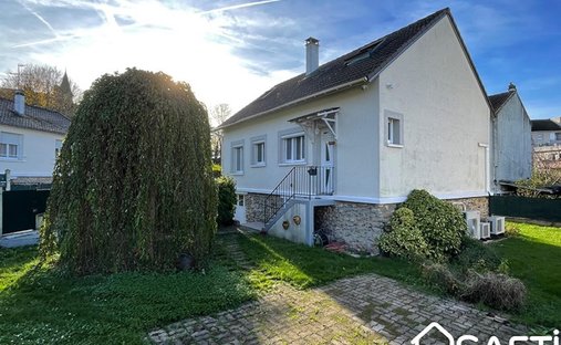 House in Val Pompadour-L'Etang Étendu, Valenton, France 1