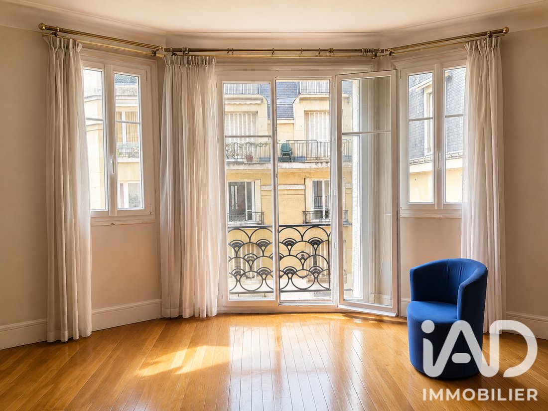 Apartment in Auteuil Nord, Paris 16e Arrondissement, Paris 1 - 18702768