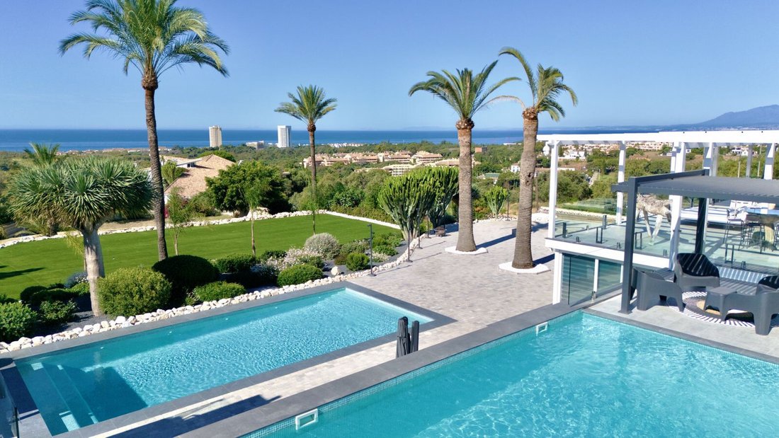 Villa in Elviria-Cabopino, Marbella, Spain 2 - 18702270