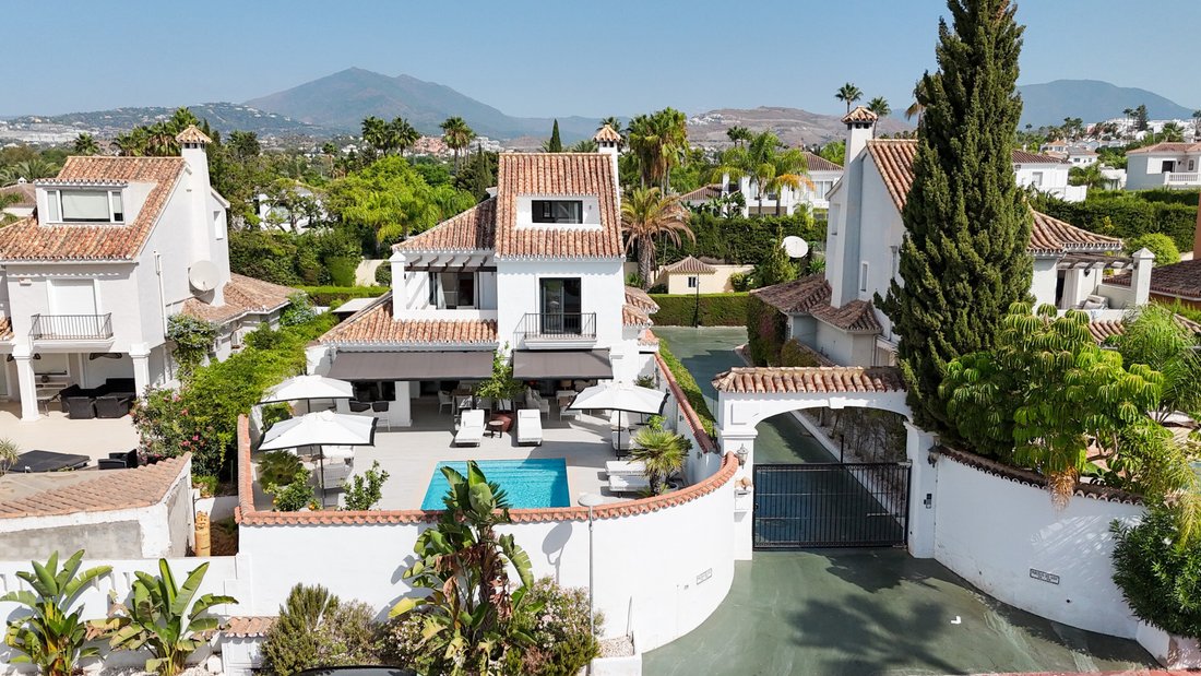 Villa in Nueva Andalucia, Marbella, Spain 2 - 18702277
