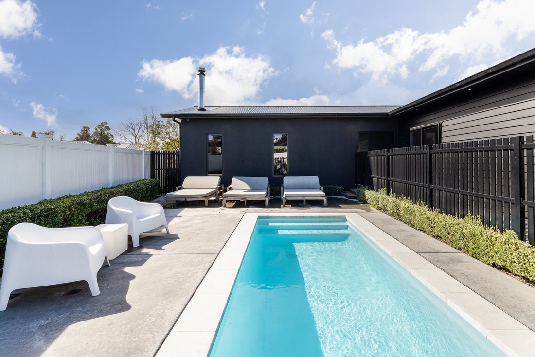 Townhouse in Havelock North, Hawke's Bay, New Zealand 1 - 18702426