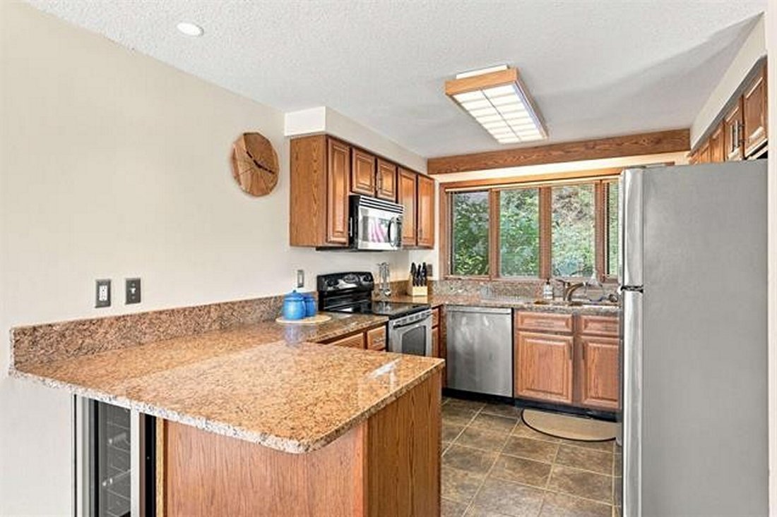 Condo in Laconia, New Hampshire, United States 5 - 18702414