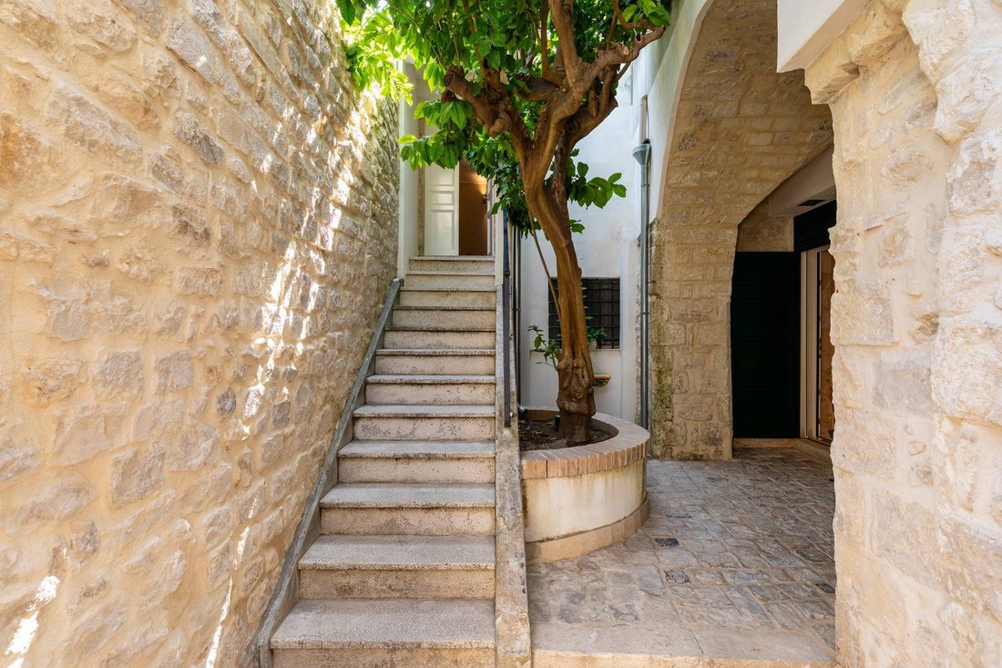 House in Modica Bassa, Modica, Sicily 1 - 18702409