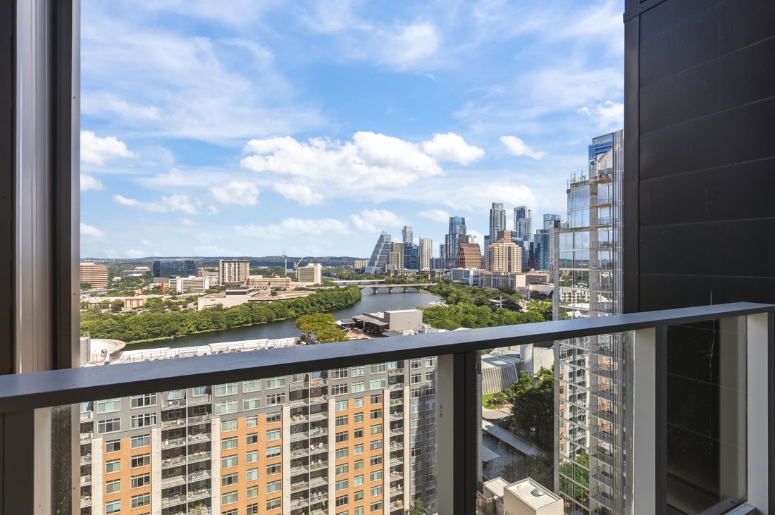 Condo in Austin, Texas, United States 4 - 18702423