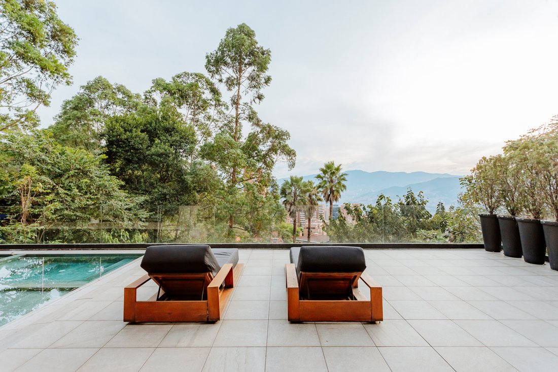 House in Medellín, Antioquia, Colombia 2 - 18702756