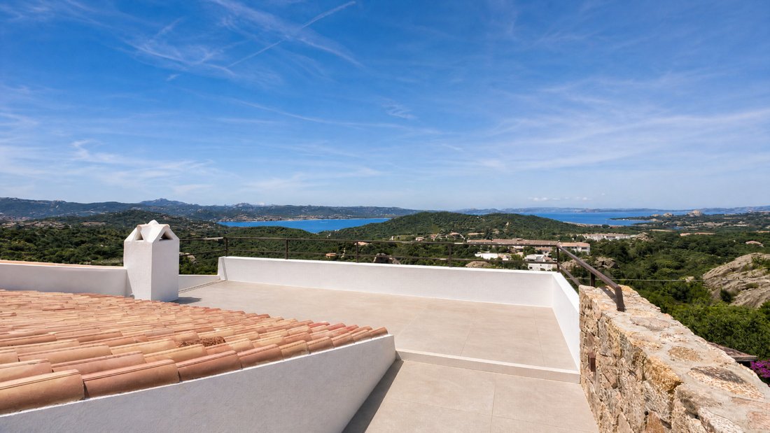 Villa in Arzachena, Sardinia, Italy 3 - 18713897