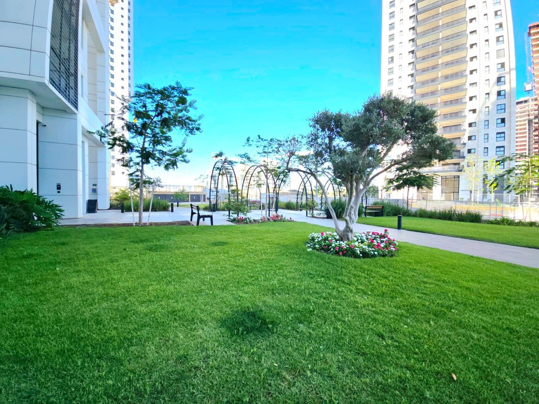 Penthouse in Netanya, Center District, Israel 4 - 18714006