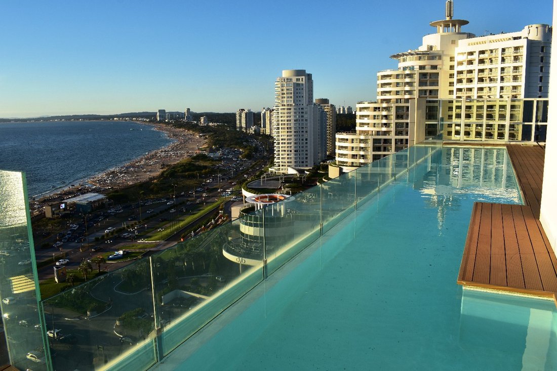 Penthouse in Punta del Este, Maldonado Department, Uruguay 1 - 18704752