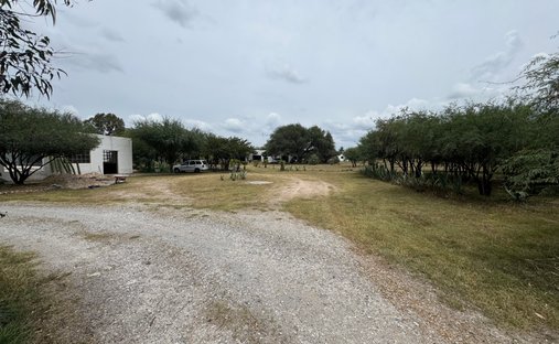 Country House in Puente del Carmen, Guanajuato, Mexico 1