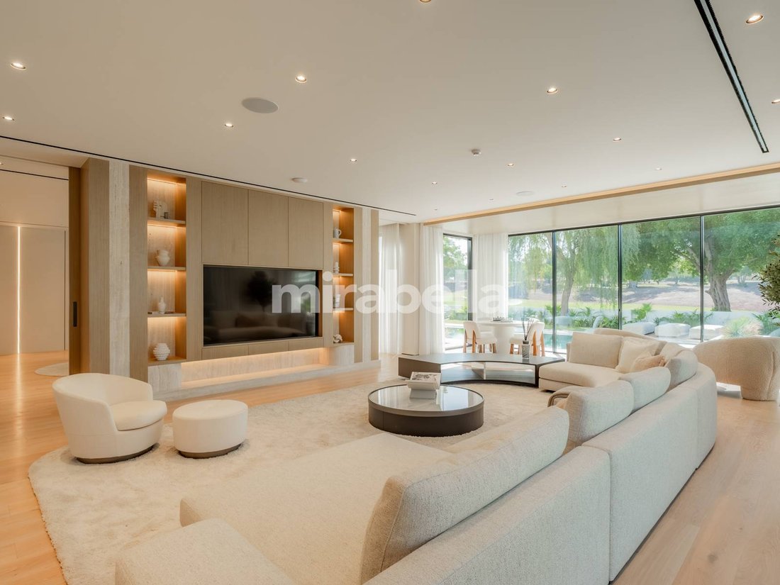 Villa in Jumeirah Golf Estates, Dubai, United Arab Emirates 5 - 18710357