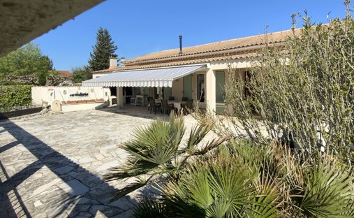 Haus in Uzès, Okzitanien, Frankreich 1