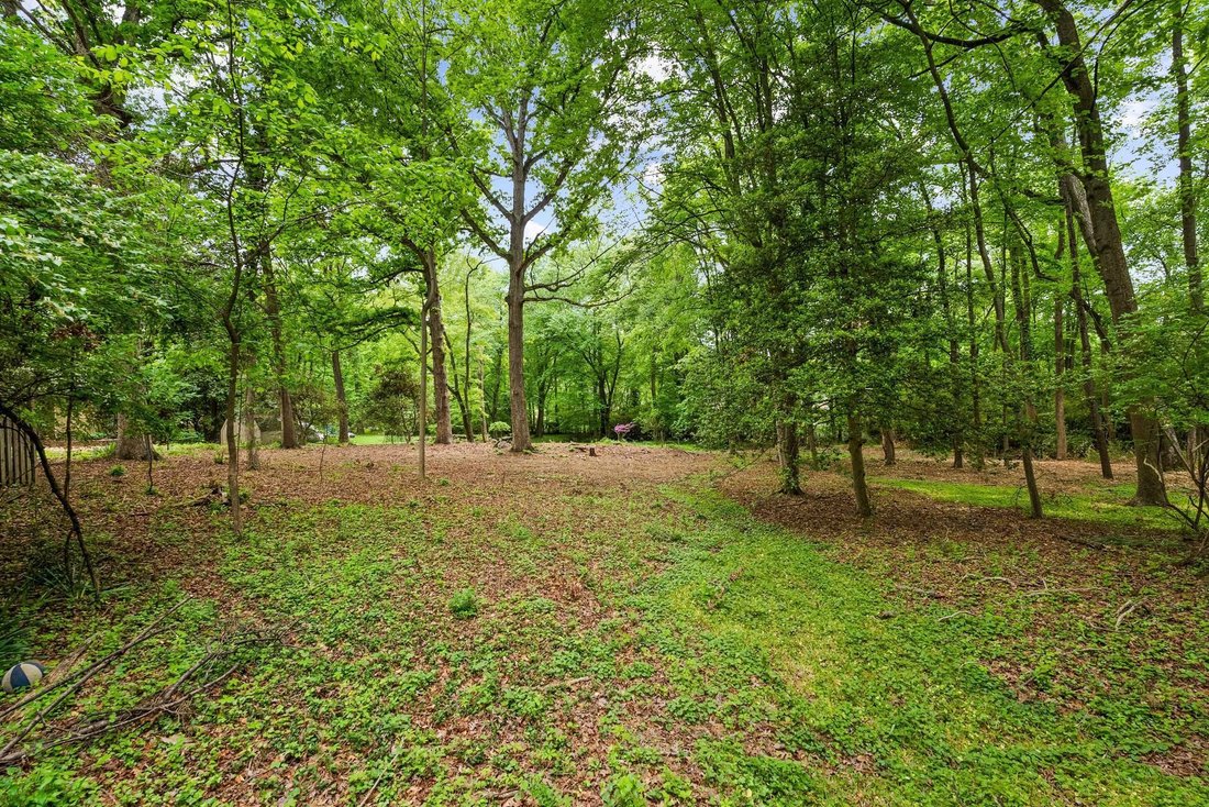 McLean, Virginia, United States 5 - 18704853