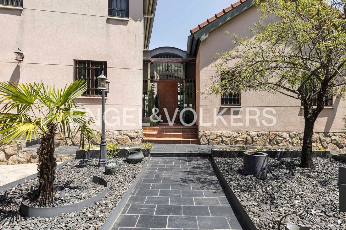 House in Valdemorillo, Comunidad de Madrid, Spain 2 - 18707138